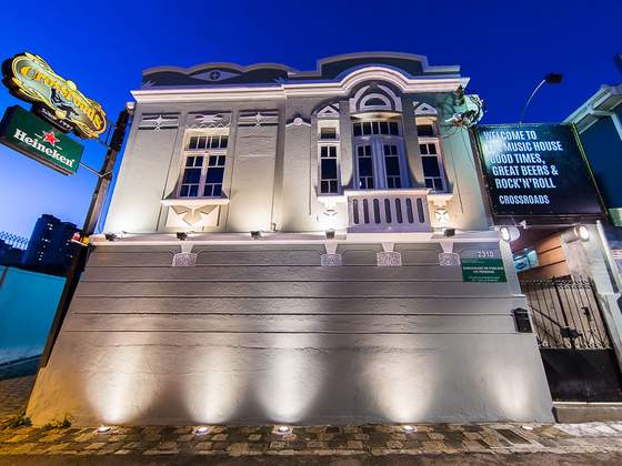 Sem lei seca! Conheça bares para curtir jazz e rock em Curitiba