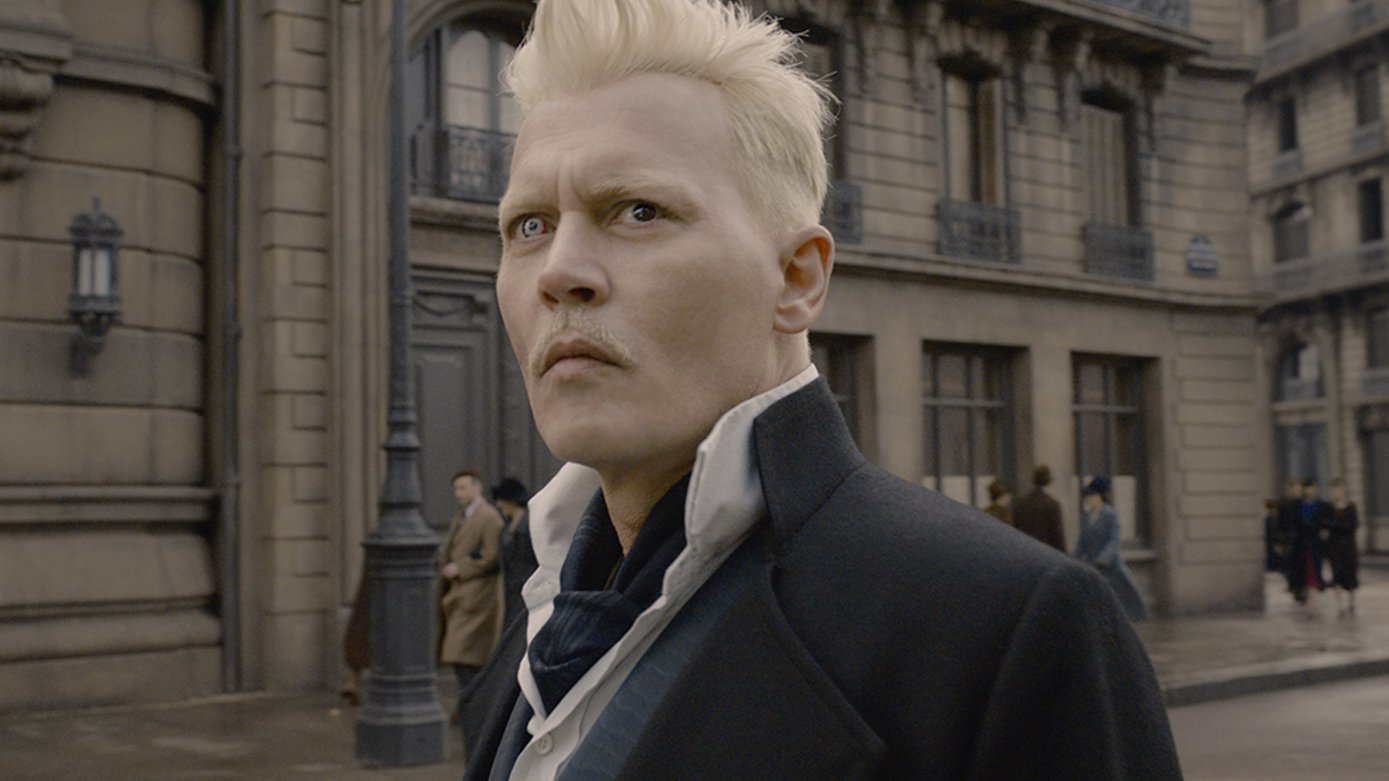 'Ele sente ciúmes de Scamander', diz Johnny Depp sobre Grindelwald