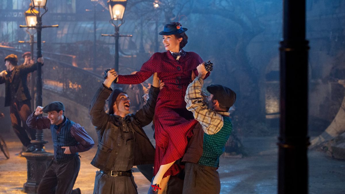 Após 54 anos, Mary Poppins retorna em nova aventura mágica