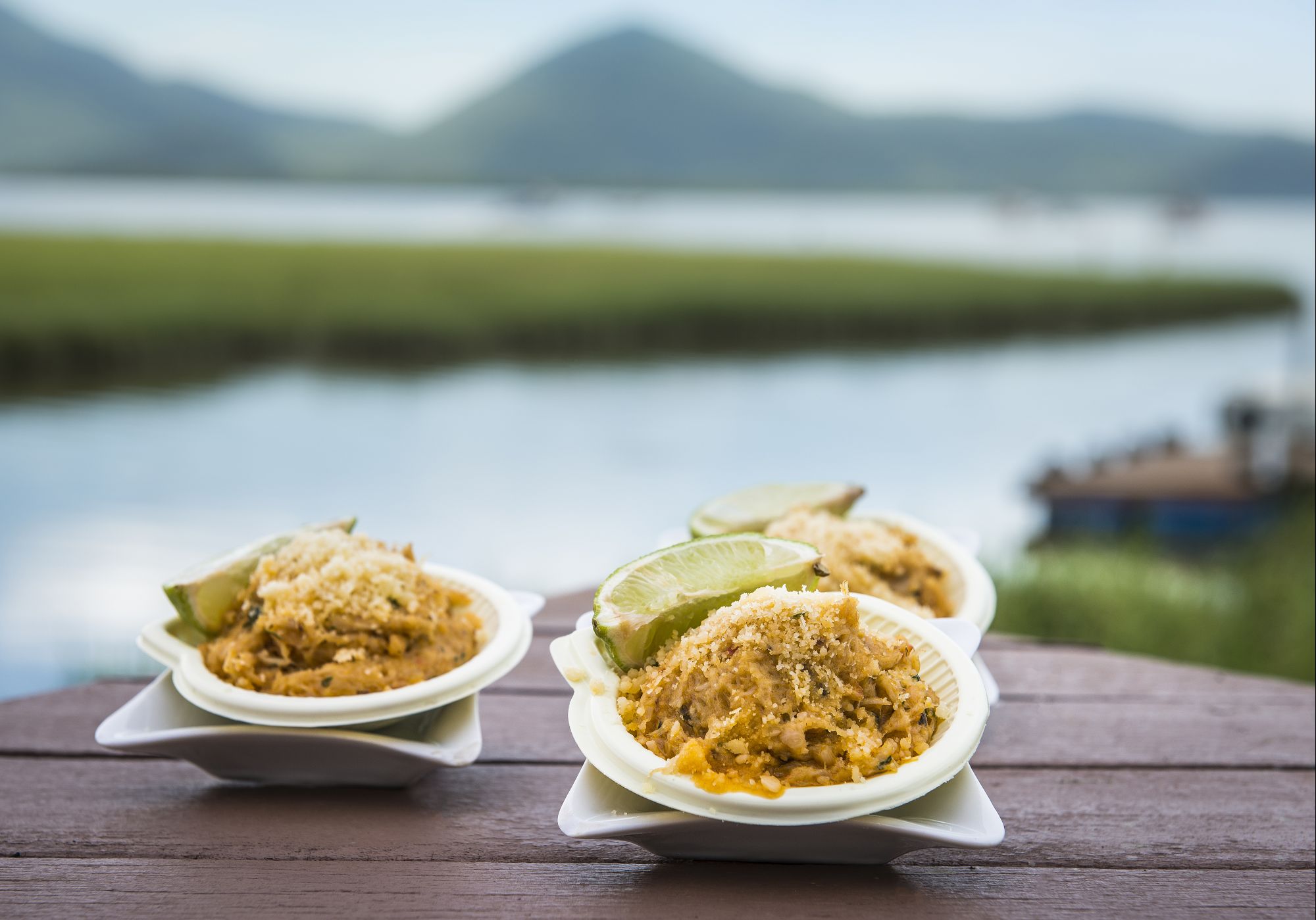 Conheça o restaurante paradisíaco na baía de Guaratuba
