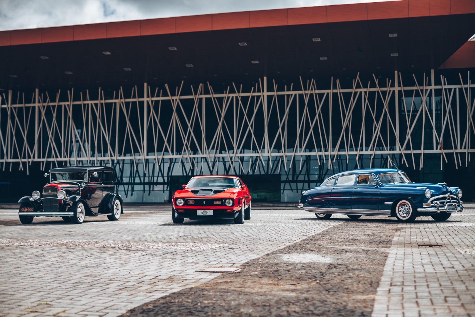 Evento traz a Curitiba 140 carros antigos e acervo pessoal de Ayrton Senna