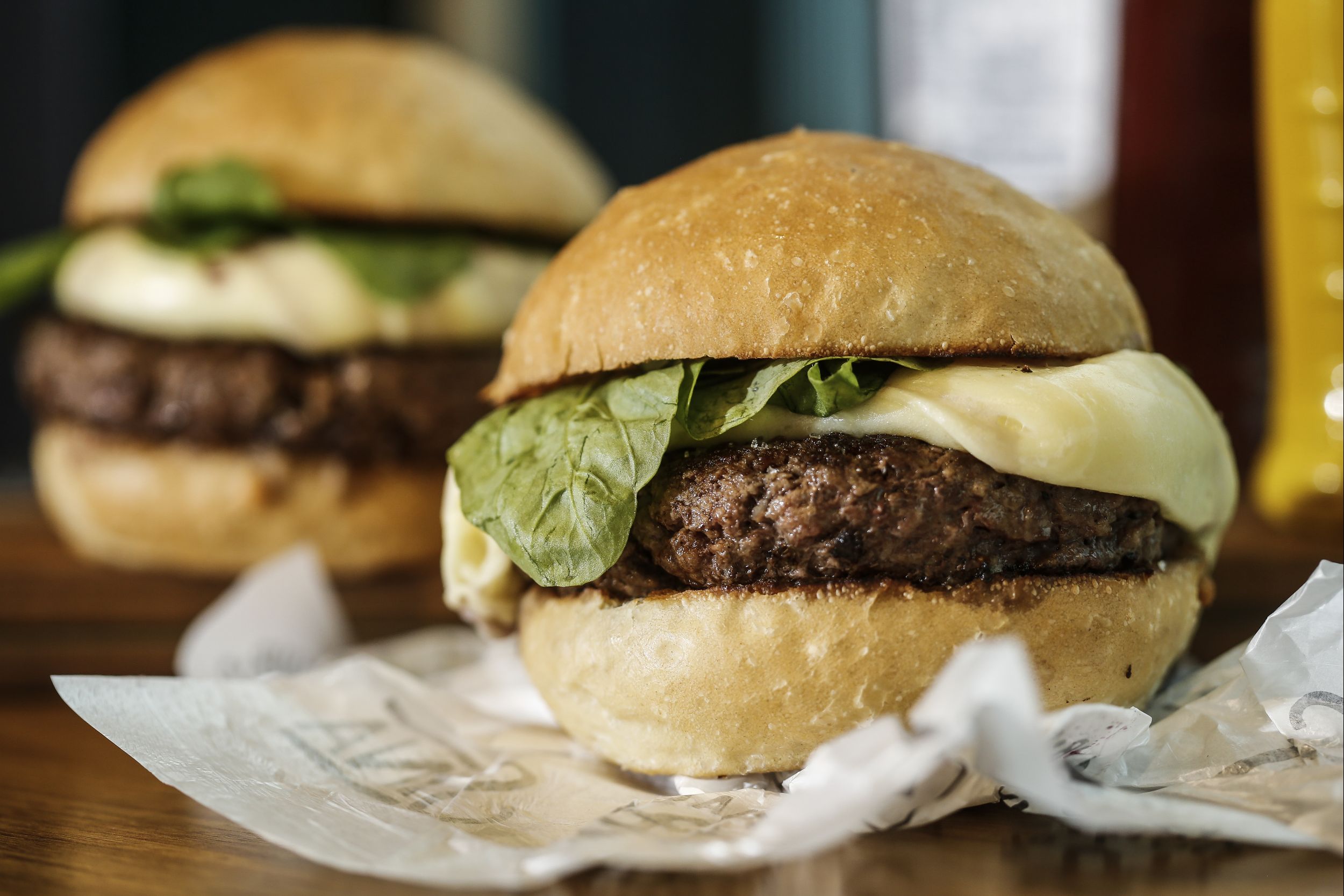 Por tempo limitado: hamburgueria serve sanduíche com clássico purê de batata e queijo