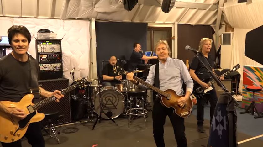 Vídeo: durante ensaio, Paul McCartney manda recado aos fãs de Curitiba