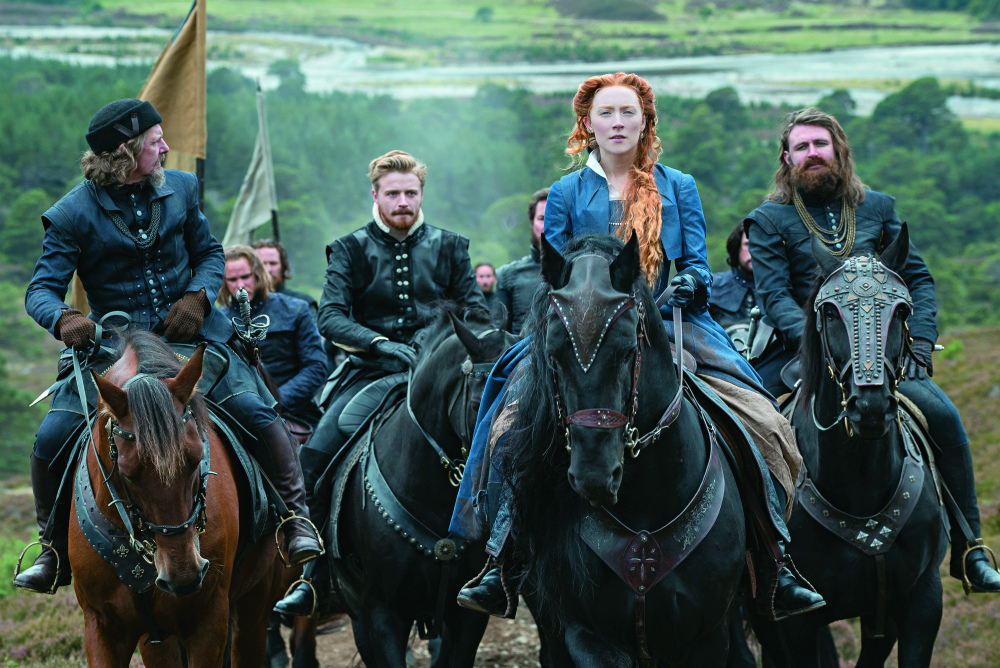 Duas Rainhas reenquadra a relação entre Mary Stuart e Elizabeth I pelo viés da política de gênero