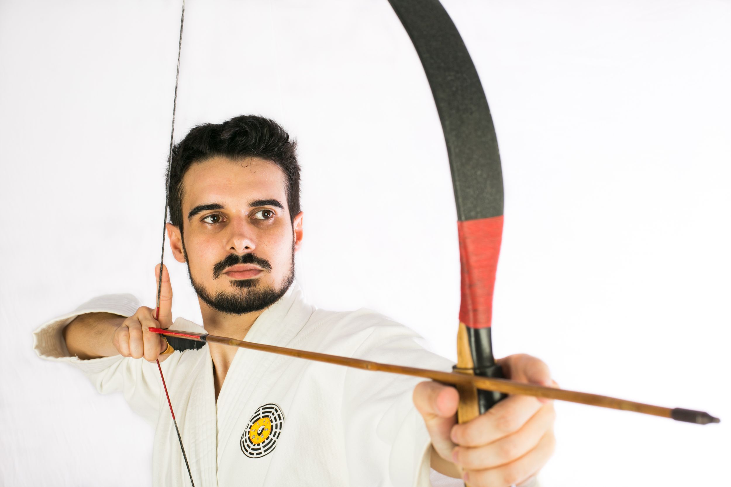 No fim de semana você pode atirar com arco e flecha de graça em Curitiba