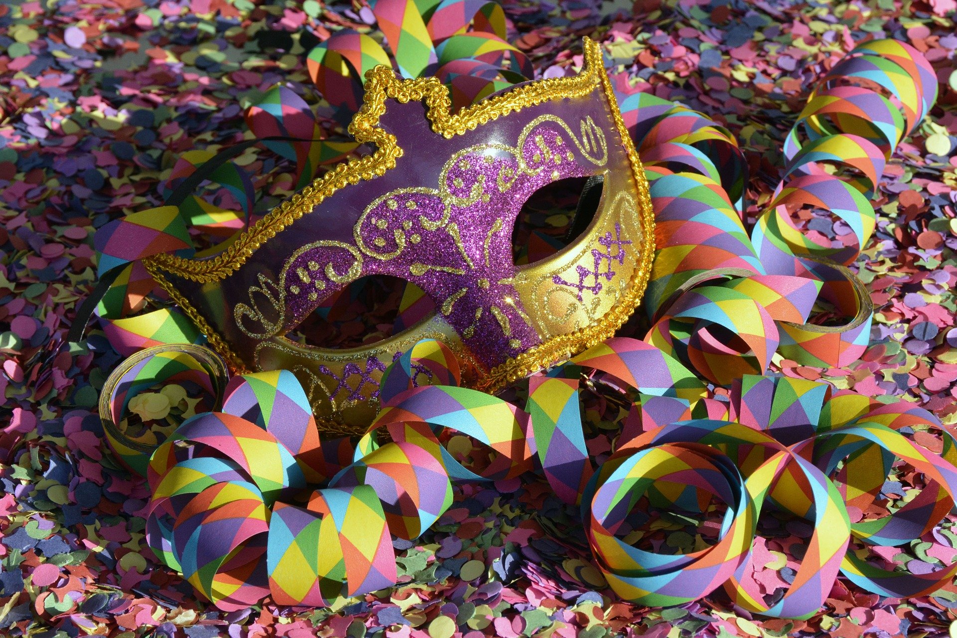 Pule carnaval no Madalosso com desconto do Clube