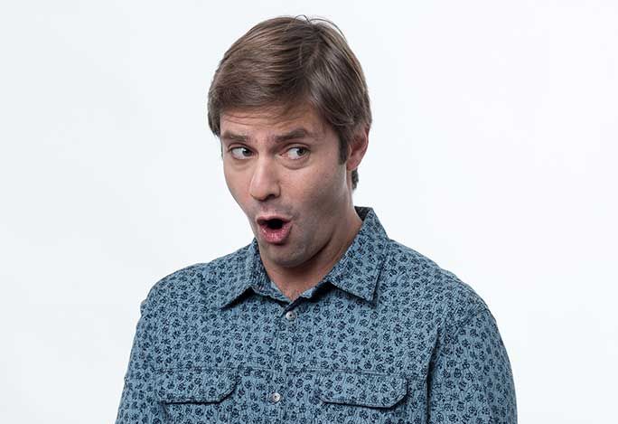 Fábio Rabin ri das próprias desgraças em novo show