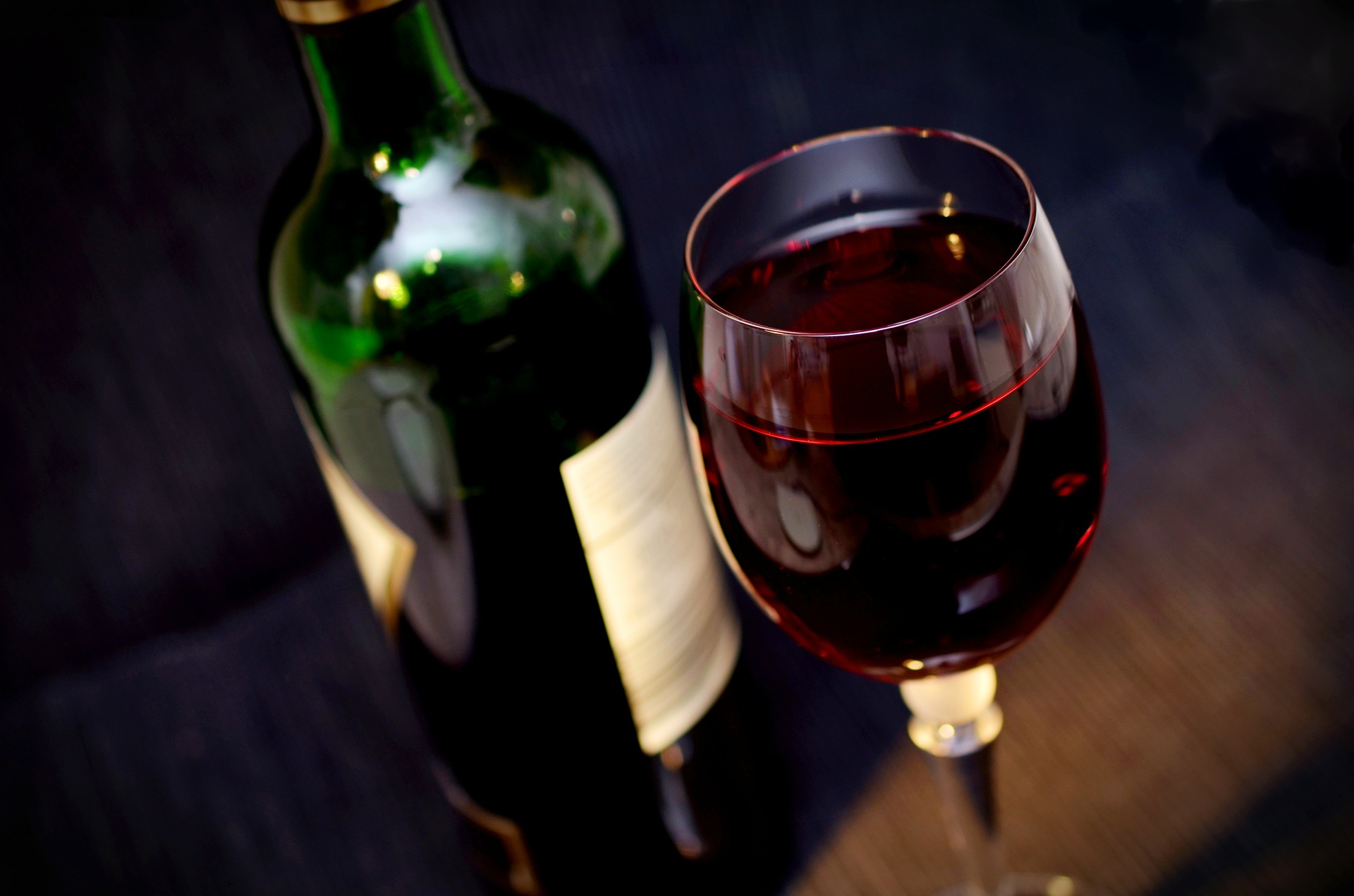 #AdegaEMCASA: projeto leva seleção de vinhos até a sua casa