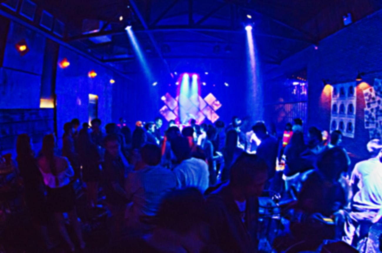 Funk, open bar de vodka e samba: 5 programas para aproveitar o Dia do Solteiro