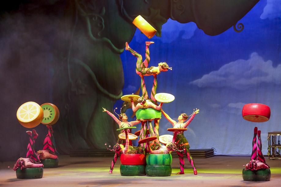 Assinantes da Gazeta do Povo assistem em primeira mão espetáculo do Circo da China
