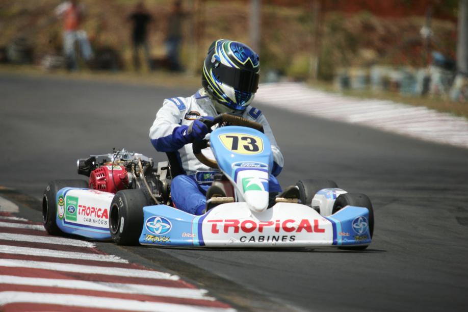 Lugares em Curitiba para você correr de kart