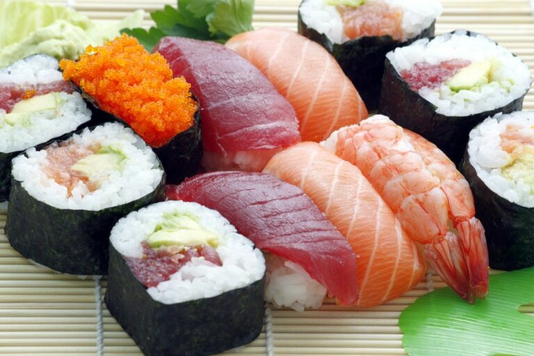 Peça em casa: comida japonesa com desconto do Clube