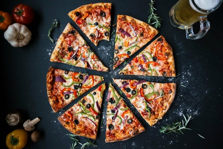 Pizza em casa? Peça com desconto do Clube