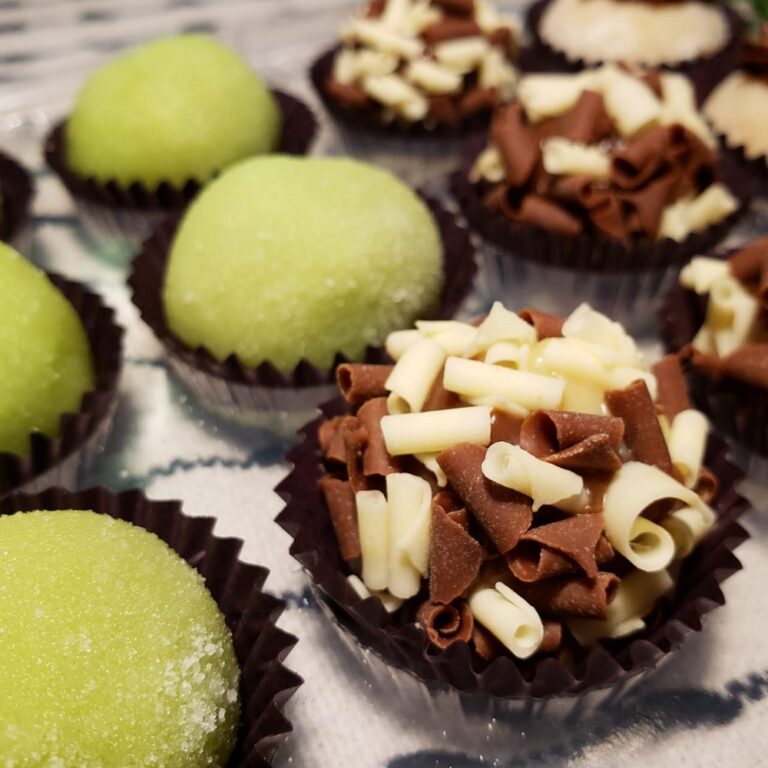 Brigaderia Visconde tem mais de 40 sabores de brigadeiros