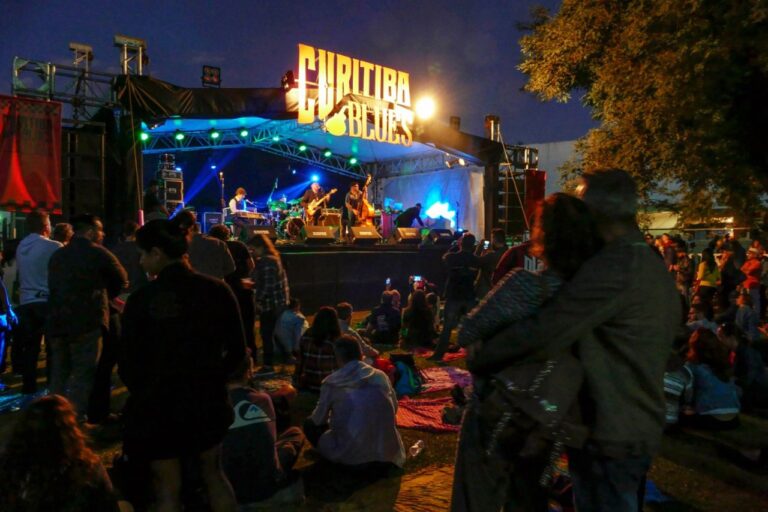 Curitiba recebe festival de blues no drive-in da Pedreira