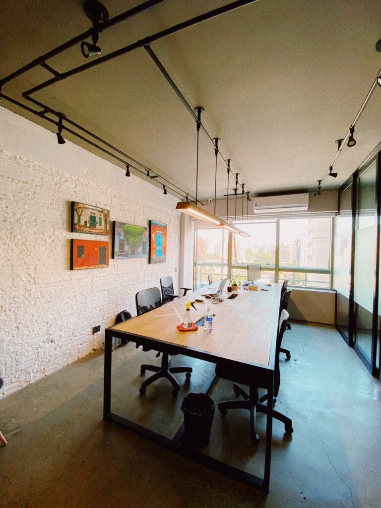 Cansado do home office? Conheça o Sacada Coworking e mude a rotina do trabalho