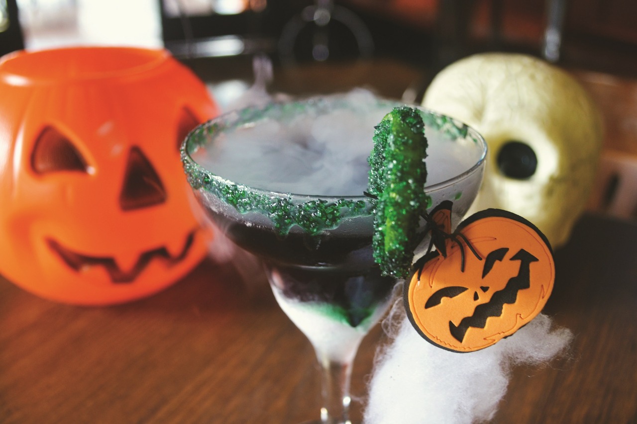 Mustang Sally têm drinks e hambúrguer especial para comemorar o Halloween Mustang Sally têm drinks e hambúrguer especial para comemorar o Halloween