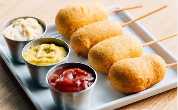 Delícia americana: Cookie Stories tem mini corn dog