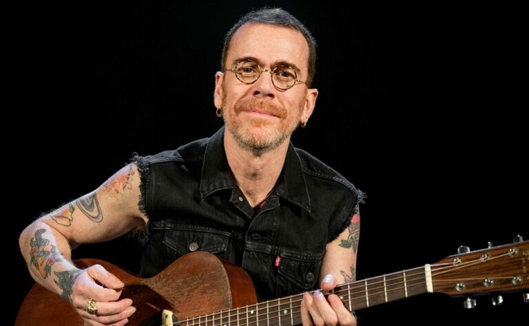 Show-teste de Nando Reis é adiado diante do aumento de casos de Covid em Curitiba