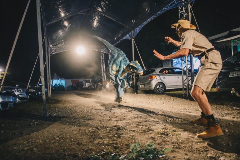 Jurassic Safari Experience: espetáculo chega a Curitiba no formato drive-in